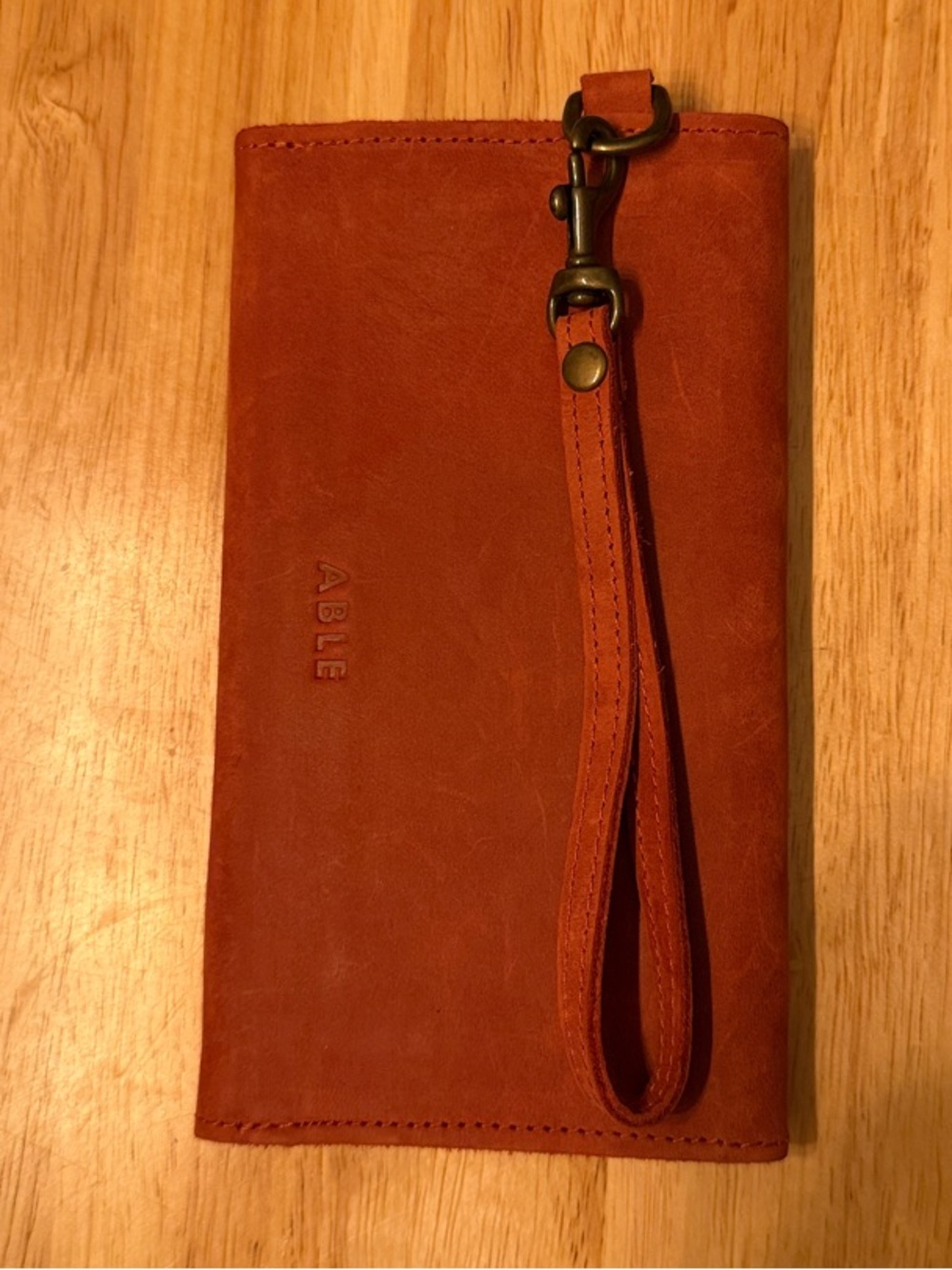 ABLE Mare Phone Wallet - Picture 2 of 4